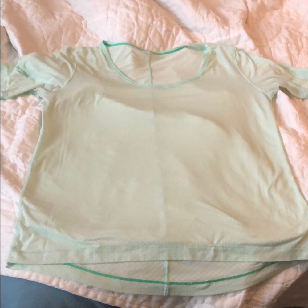 Lululemon lightweight mint green shirt